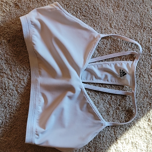 ADIDAS SPORTS BRA 😍 - Picture 4 of 5
